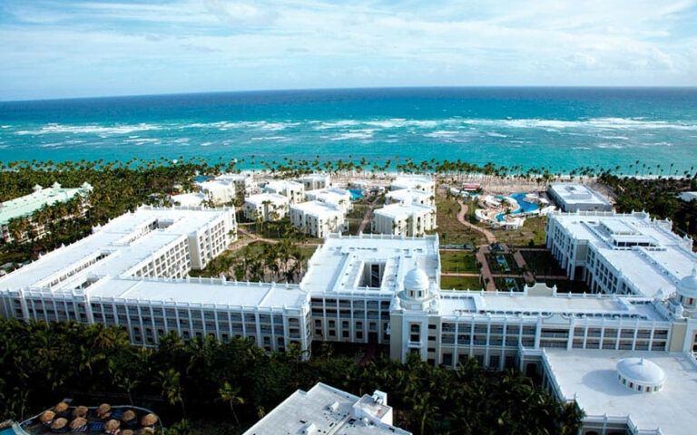 Discover the Best RIU Resort Packages for All-Inclusive Getaways